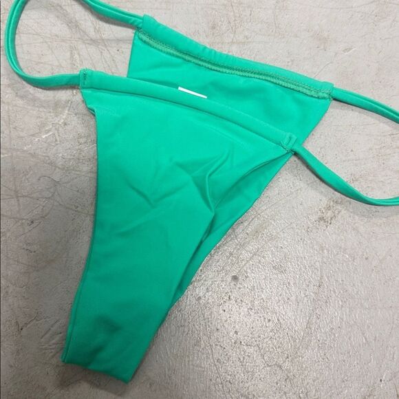 Aqua Triangle Bikini Set BRAND NEW - Medium - String Cheeky Bikini - Picture 3 of 5